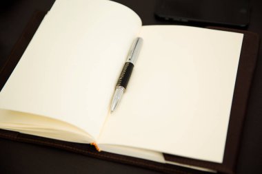 bir defter ve bir kalem