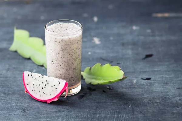 Dragon meyve suyu Blackboard arka plan