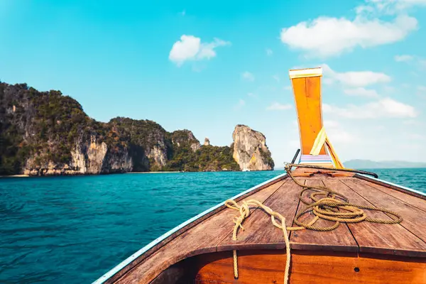 Thea Long Tail Boat Travel Islands Clear Skies Sea — Stock Photo, Image