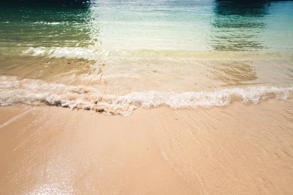 Island Clear Water Travel Beach Blue Sea Rocky Mountains — Stock Photo, Image