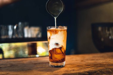 Kahve makinesi, evdeki makineden kahve.