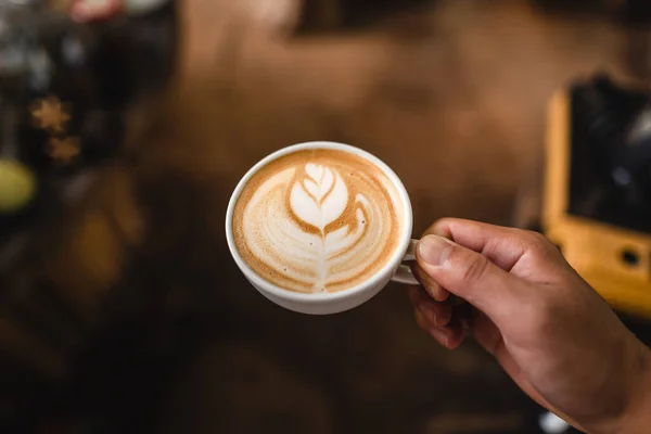 Latte Kopi Cangkir Rumah Ambil Secangkir Kopi — Stok Foto