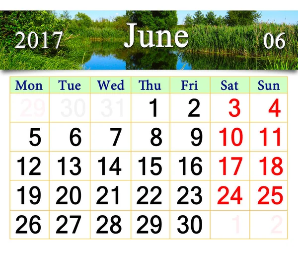 Kalender voor juni 2017 met afbeelding van lake — Stockfoto