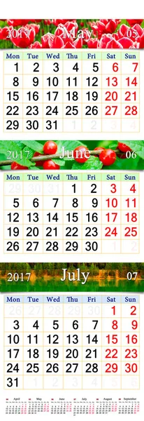 Calendario triple para mayo junio y julio de 2017 con fotos — Foto de Stock