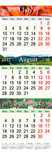 Kalender för juli augusti September 2017 med tre färgade bilder — Stockfoto