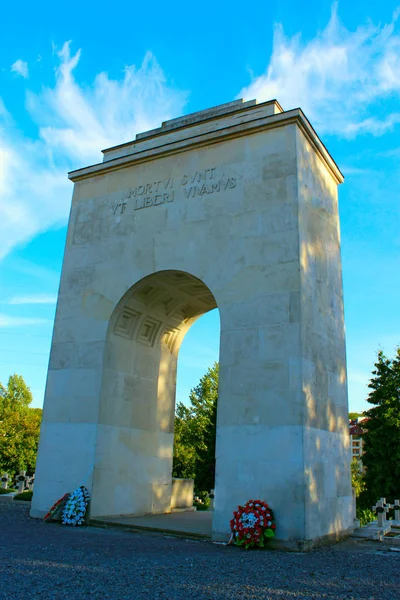 entrance to cemetery of the Polish warriors