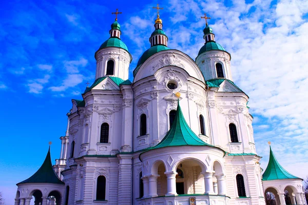 Hermosa iglesia de Spaso-Preobrazhenska en Kozelets en Ucrania —  Fotos de Stock