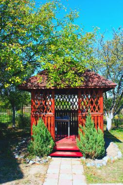 Yazlık kır evi yakınındaki yolu ile