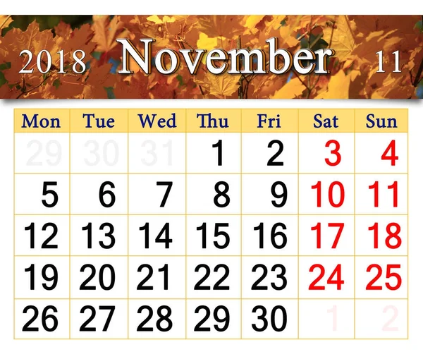 Calendar for November 2018 with yellow leaves — Stock Photo, Image