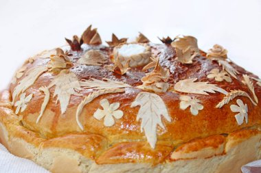 somun beyaz çiçek desenli