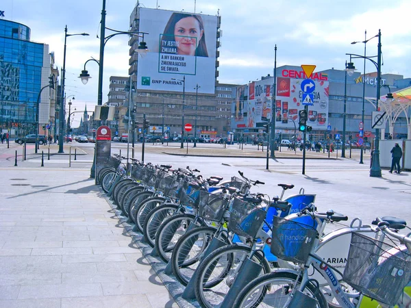Lodz Polónia Julho 2019 Vista Rua Cidade Com Muitas Bicicletas — Fotografia de Stock
