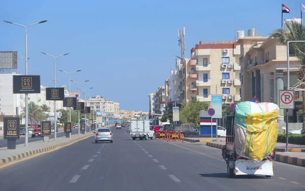 Hurghada Egitto Agosto 2018 Panorama Della Città Con Tram Sugli — Foto Stock