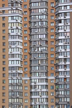 Kyiv / Ukrayna. 09 Mart 2019, apartman dairesi. Kyiv 'deki çok katlı modern apartman bloklarının manzarası. Şehir mimarisi. Şehir hayatı. Yaşam tarzı konsepti. Modern mimari. Kaliteli bir apartman dairesi. Emlak