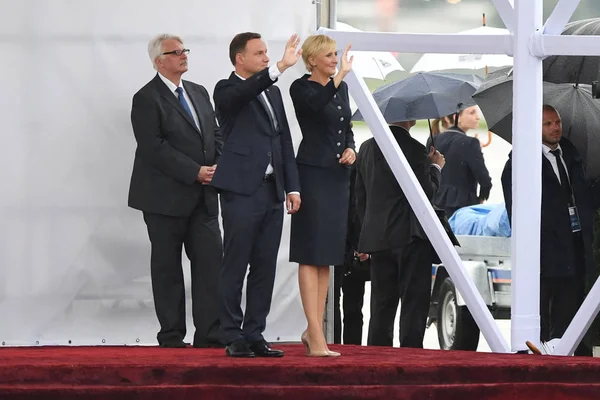 Världen ungdomsdagen 2016 - Andrzej Duda med sin hustru Agata Duda — Stockfoto