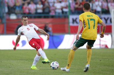 Inernational dostu futbol oyunu Krzysztof Maczynski