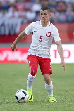 Inernational dostu futbol oyunu Krzysztof Maczynski