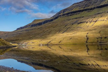Ut a Lonna - Streymoy 'daki Saksun köyünden gelen yol.