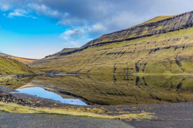 Ut a Lonna - Streymoy 'daki Saksun köyünden gelen yol.