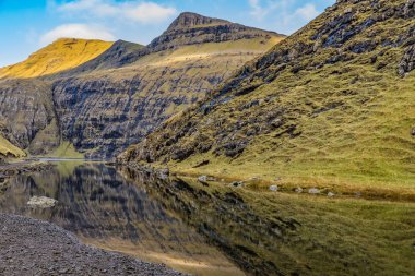 Ut a Lonna - Streymoy 'daki Saksun köyünden gelen yol.
