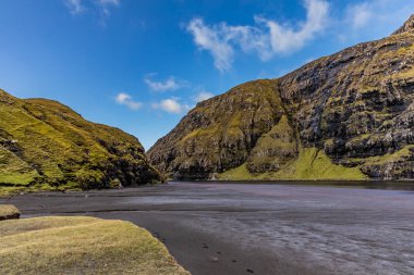 Ut a Lonna - Streymoy 'daki Saksun köyünden gelen yol.