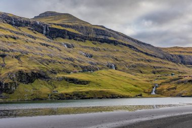 Ut a Lonna - Streymoy 'daki Saksun köyünden gelen yol.