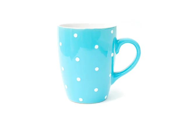 Blau gepunktete Tasse für Tee isoliert auf weißem Hintergrund — Stockfoto