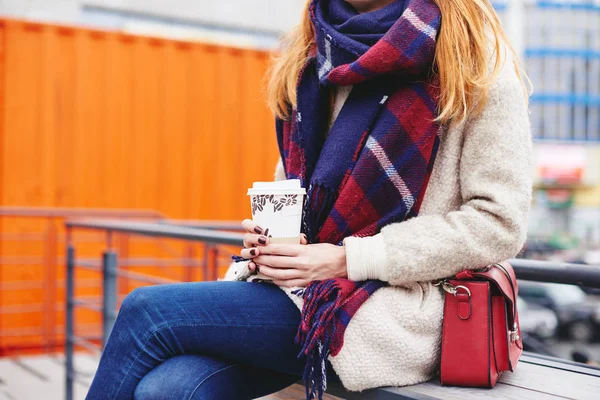 Girl in glasses and blanket scarf with Scottish cell — Stock Photo, Image