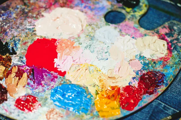 Pittura ad olio colorata tavolozza — Foto Stock