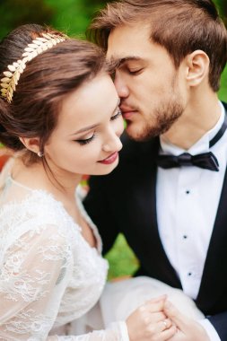 Gelin ve Damat Düğün Park'ta yürüyordunuz portresi