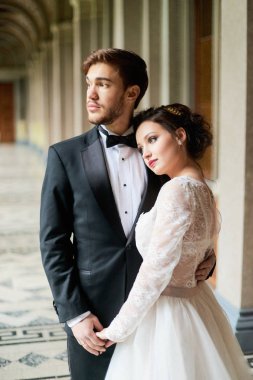 Gelin ve damat sarayda düğün