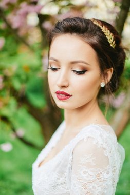 Düğün park kiraz çiçeği gelin portre