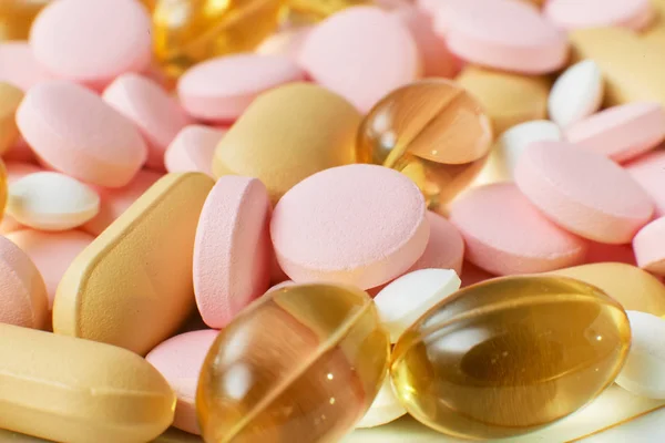 Pilulky Tablety Léku Bílém Pozadí Samostatný — Stock fotografie