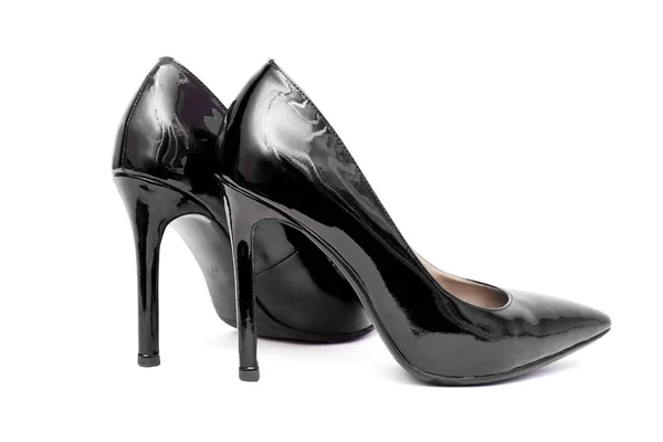 Černá vysoké podpatky žena módní boty izolované na bílém pozadí — Stock fotografie