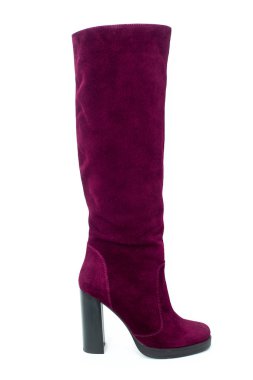 Süet deri üzerinde beyaz izole kadın kış yüksek topuk çizmeler