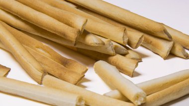 Beyaz arkaplanda Ekmek Çubukları