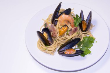 Spagetti makarna deniz ürünleri İtalyan kültürü, Akdeniz mutfağı