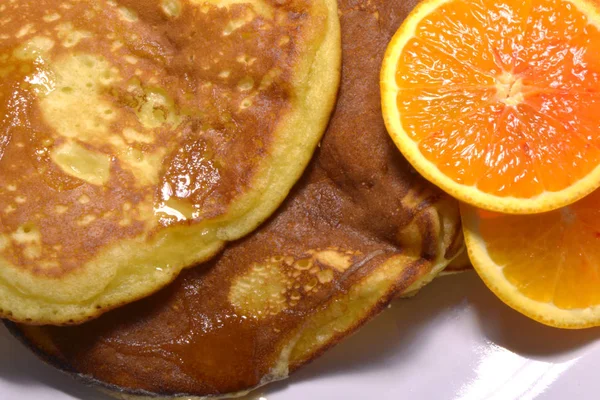 Sweet homemade pancake, breakfast — Stock Photo, Image