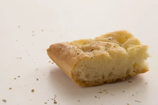 Фокачча, средиземноморский домашний хлеб — стоковое фото