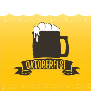 Oktoberfest bira turuncu vektör etiketinde vektör