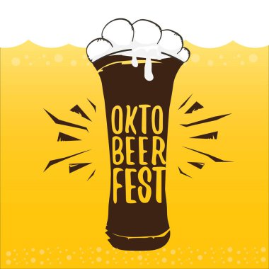 Oktoberfest bira turuncu vektör etiketinde vektör
