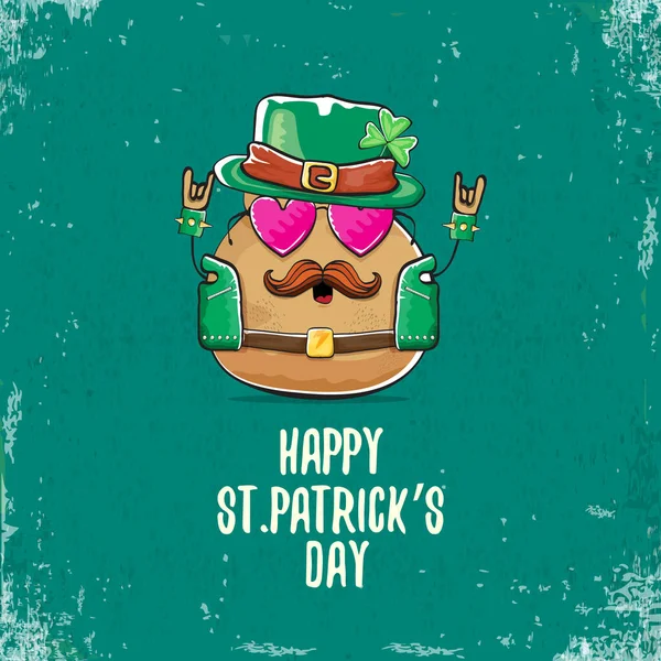 Счастливая открытка на день святого Патрика с фанки-лепрекона рок-звезда картофельный персонаж с зелеными частицами шляпа изолированы на бирюзовом фоне. Рок-н-ролл хипстер растительный фанк персонаж — стоковый вектор