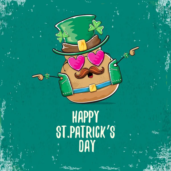 Joyeux saint patricks jour carte de vœux avec funky leprechaun rock star pomme de terre personnage avec des particules vertes chapeau isolé sur fond turquoise. Rock n roll hipster légume caractère funky — Image vectorielle