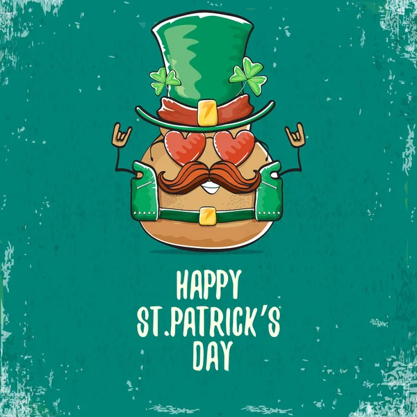 Happy Saint Patricks Day Grußkarte mit funky Kobold Rockstar Kartoffel Charakter mit grünen Particks Hut isoliert auf türkisfarbenem Hintergrund. Rock n Roll Hipster Gemüse funky Charakter — Stockvektor