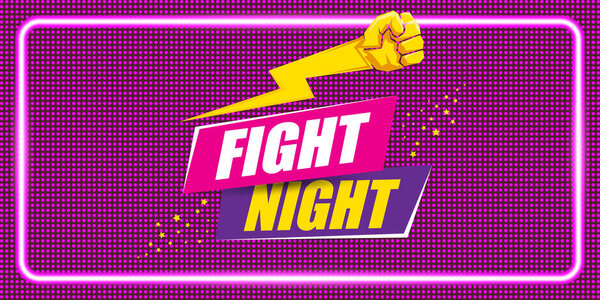Бой ночной векторный горизонтальный баннер с текстом и сильным кулаком. mma, борцовский или бойцовский клуб. лейбл борьбы изолирован на неоновом фиолетовом фоне
