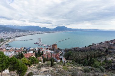 Deniz yarış gösterilen Türkiye Alanya Akdeniz şehir panoraması