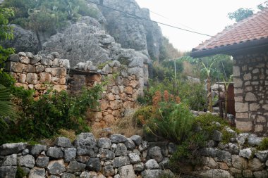 Uchagiz Antalys Köyü antik taş duvarlar