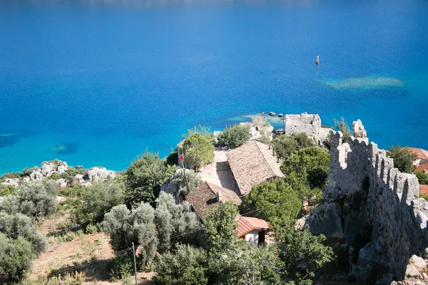 Vista sulla baia di Kalekoy Simena nel villaggio di Uchagiz — Foto Stock