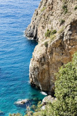 Rock ve turkuaz deniz