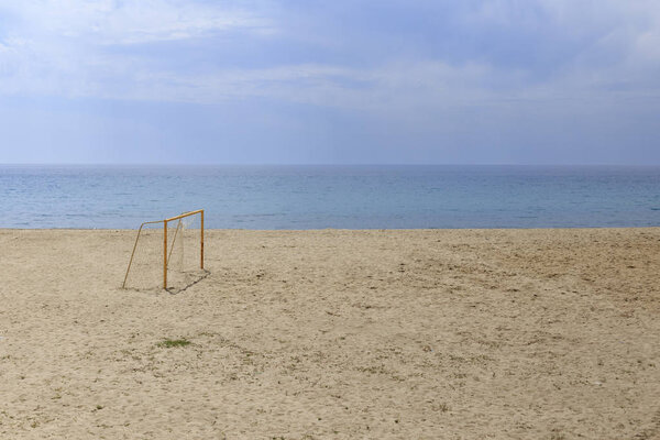 Футбольные ворота на пляже
 