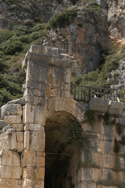 Entrada para o anfiteatro antigo em Lícia Mira na Turquia — Fotografia de Stock